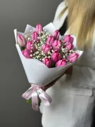 Нежно-розовый букет из тюльпанов