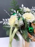 Новогодняя композиция с диантусами