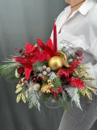 Новогодняя композиция в бокале со свечей