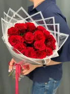 Букет из 15 красных роз