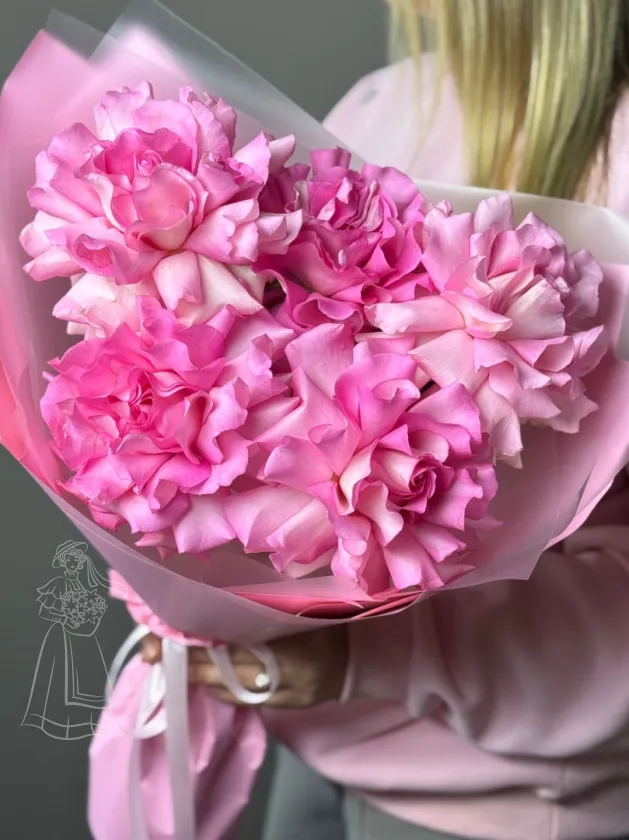 Зефирный букет из розовых французских роз.