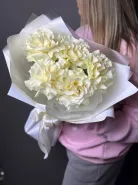 Белоснежный букет из белых французских роз.