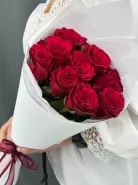 Букет из 9 красных роз.