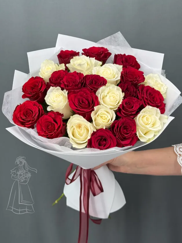 Букет из красных и белых роз 25 шт.
