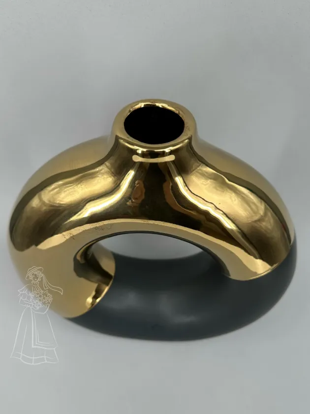 Ваза круглая для цветов и сухоцветов черная