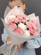 Нежное облако гвоздик