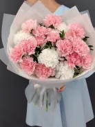 Нежное облако гвоздик