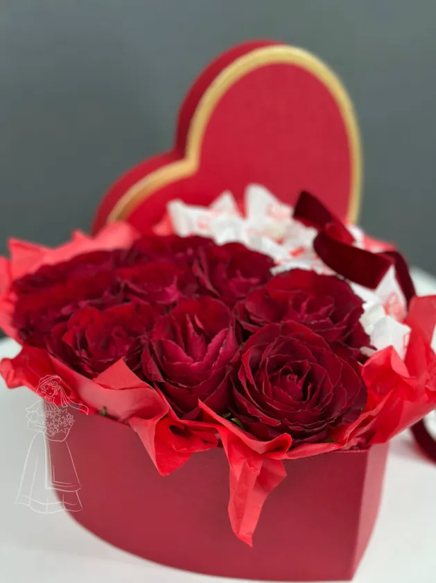 Композиция-сердце Объяснение в любви