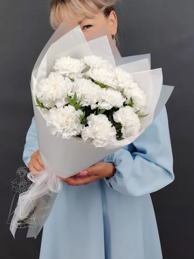 Элегантный букет из ажурных диантусов