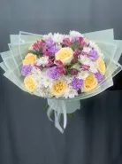  Букет Нежное очарование с розами и диантусами