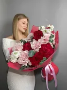 Букет с французской розой и маттиолой