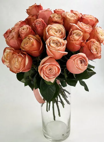 Букет из персиковых пионовидных  роз «Нежность» от интернет-магазина цветов в Норильске