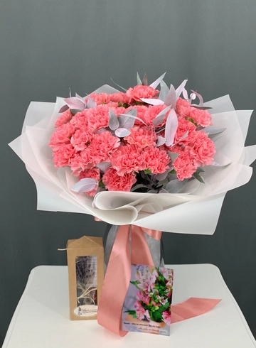 Нежный букет из диантусов от интернет-магазина цветов в Норильске