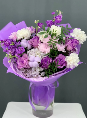 Букет из диантусов, гортензии и маттиолы от интернет-магазина цветов в Норильске