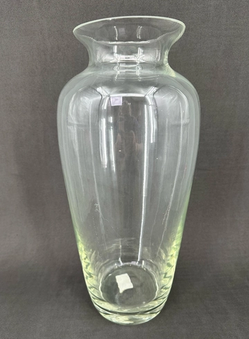 Ваза стеклянная Мальвина 2410 от интернет-магазина цветов в Норильске