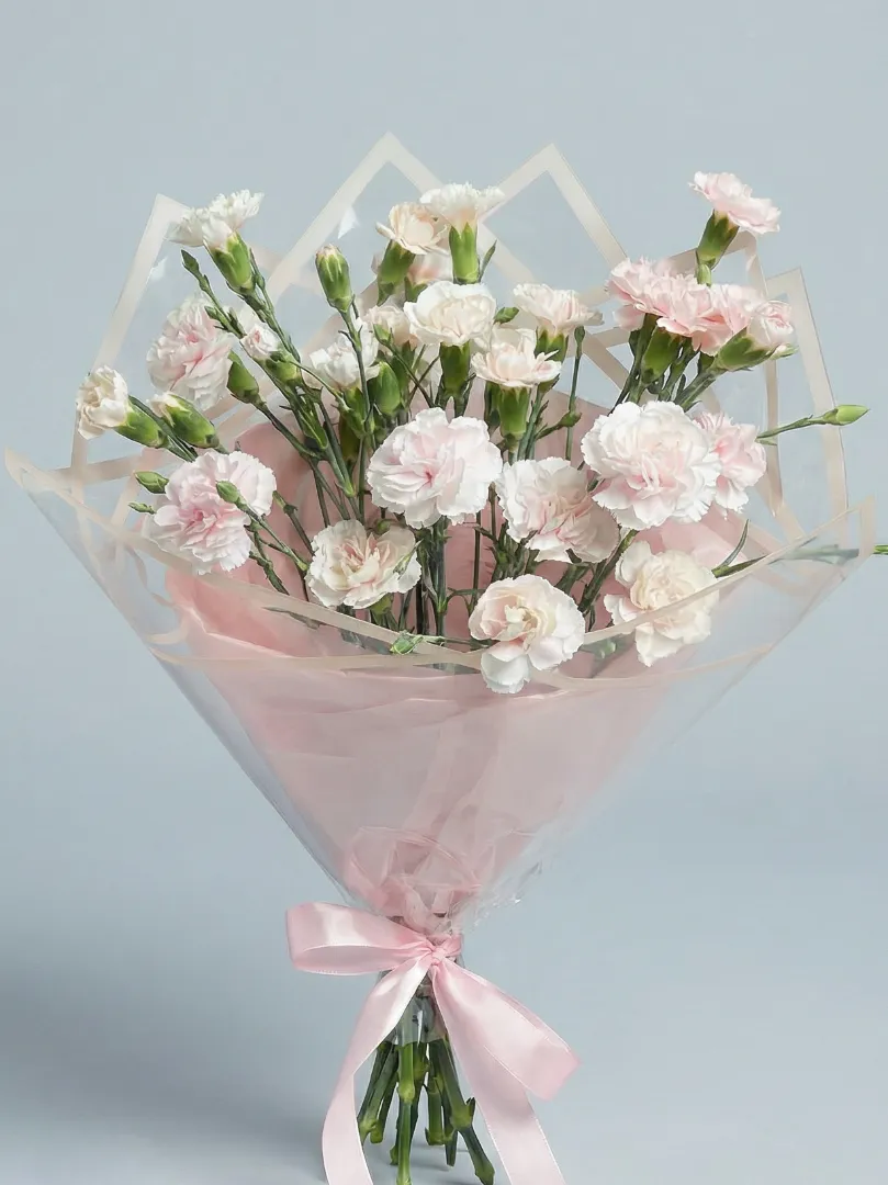 Стойкий букет нежно-розовые кустовые диантусы (гвоздики)